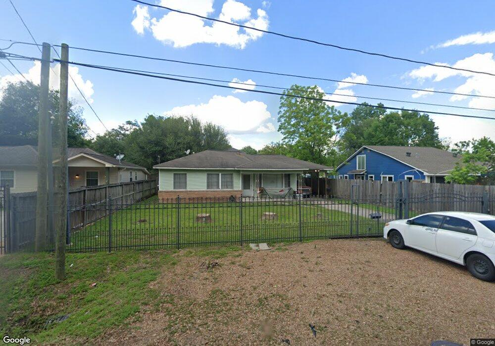 336 Delz St, Houston, TX 77018 - photo 1