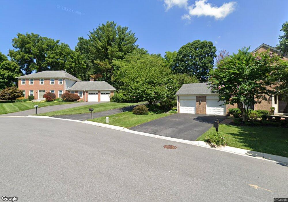 5823 Magic Mountain Dr, Rockville, MD 20852 - photo 1