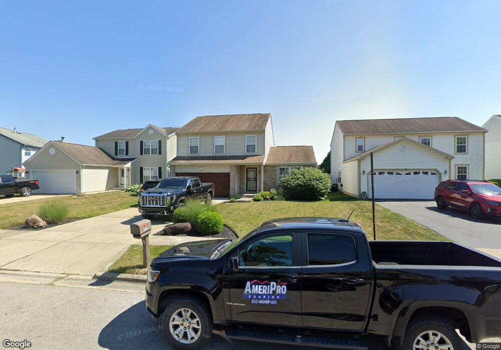 4707 Harbinger Cir E, Columbus, OH 43213 - photo 1