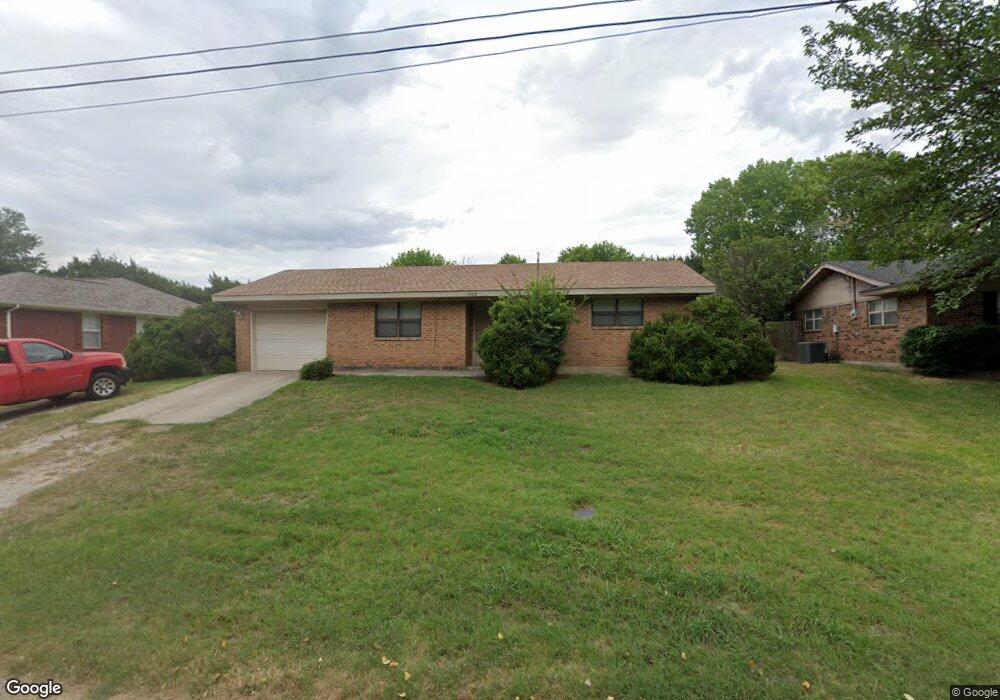 1002 N Chico Ave, Decatur, TX 76234 - photo 1