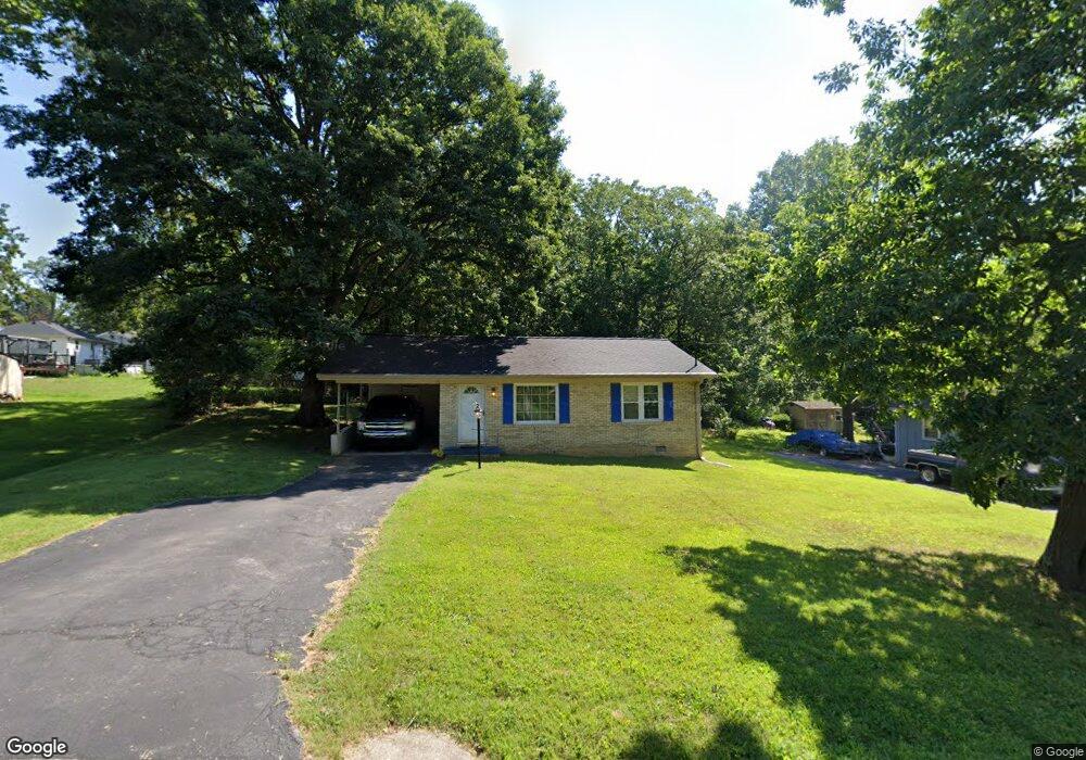 140 Gilkey Dr, Hopkinsville, KY 42240 - photo 1