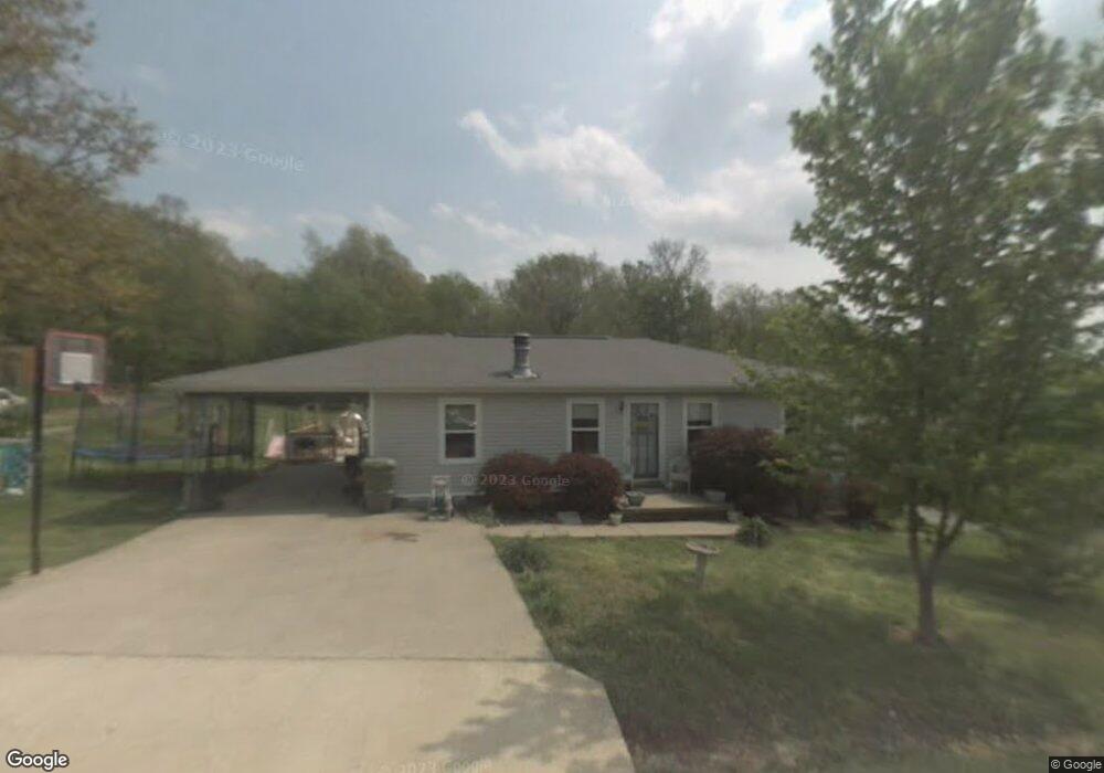 132 Gilkey Dr, Hopkinsville, KY 42240 - photo 1