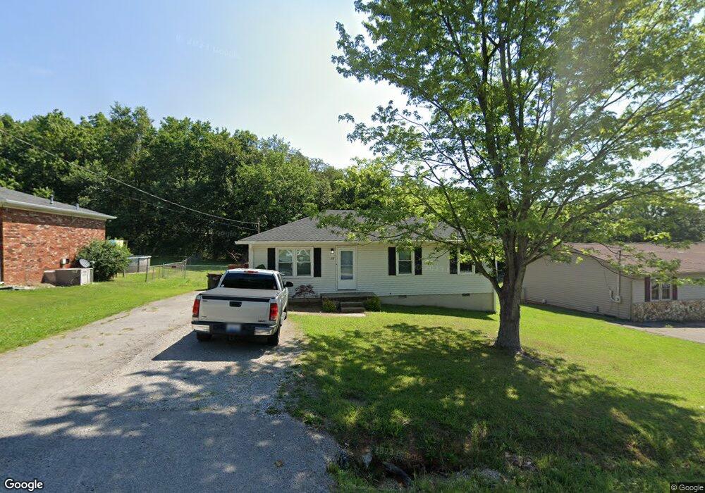 128 Gilkey Dr, Hopkinsville, KY 42240 - photo 1