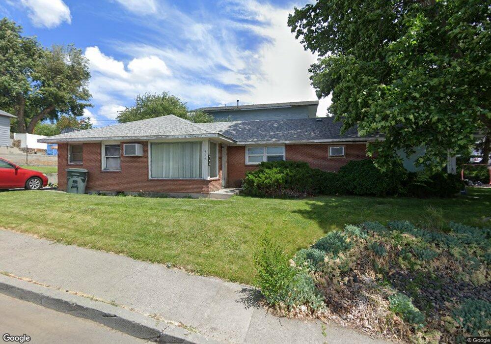 404 NW 12th St, Pendleton, OR 97801 - photo 1