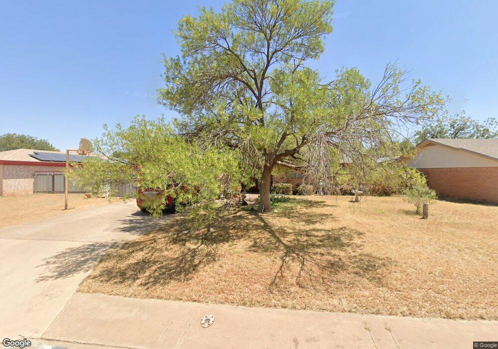 711 W Spruce Ave, Midland, TX 79705 - photo 1