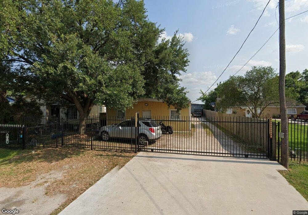 3920 Cedar Hill Ln, Houston, TX 77093 - photo 1