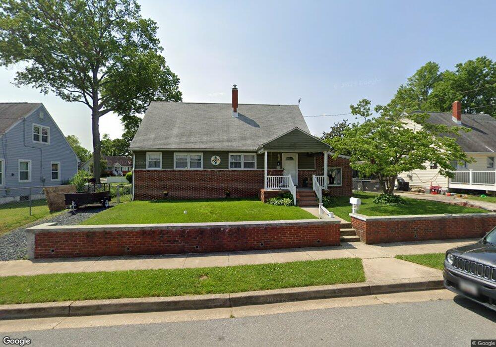 961 Kinwat Ave, Essex, MD 21221 - photo 1