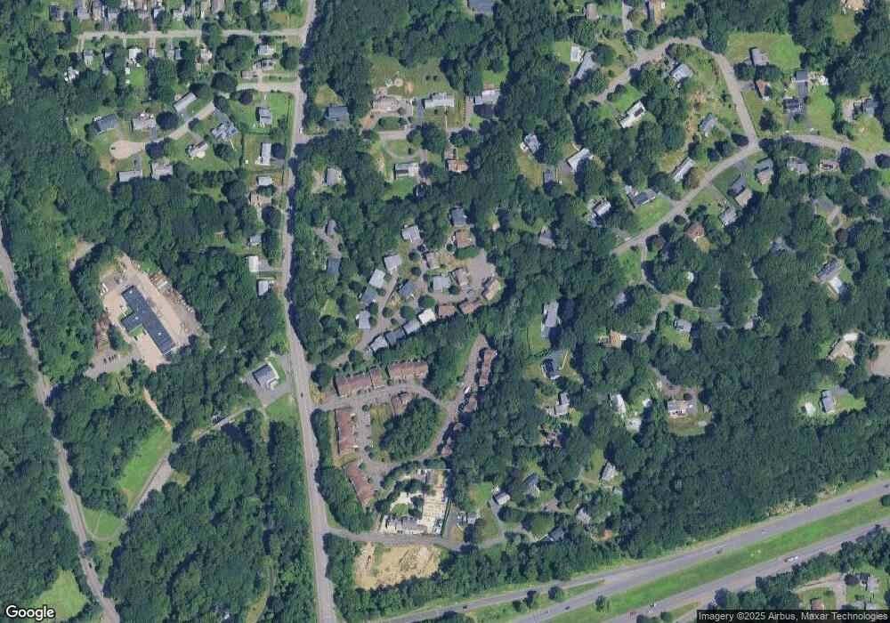 332 Stonebridge Ln, Trumbull, CT 06611 - photo 1