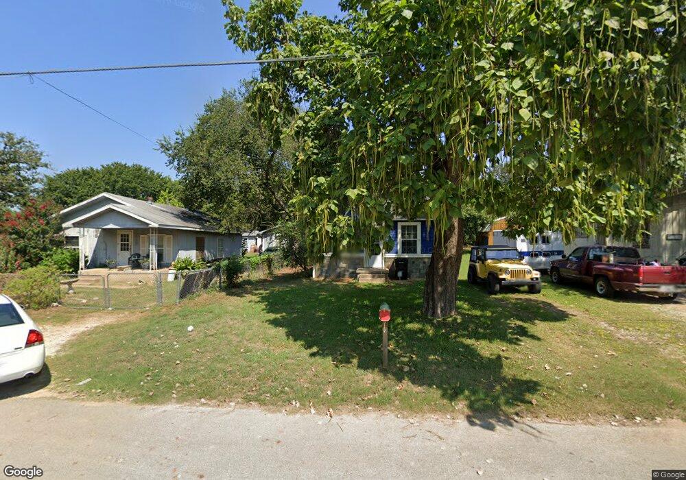 911 W Ford St, Denison, TX 75020 - photo 1