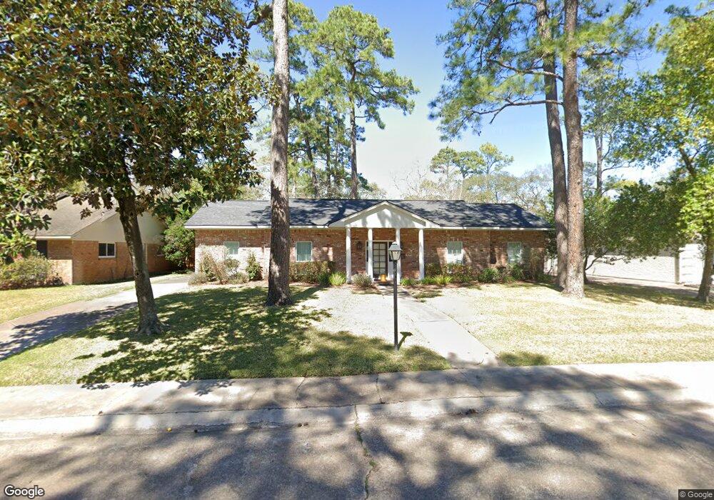 10106 Candlewood Dr, Houston, TX 77042 - photo 1