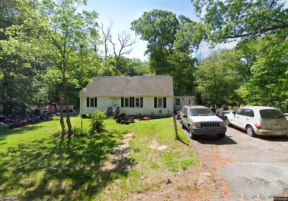 322 Hazel St, Uxbridge, MA 01569 - photo 1