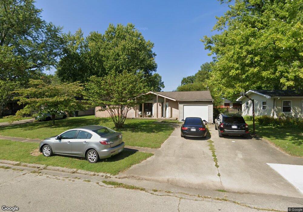 2236 Dawnshire Dr, Columbus, IN 47203 - photo 1