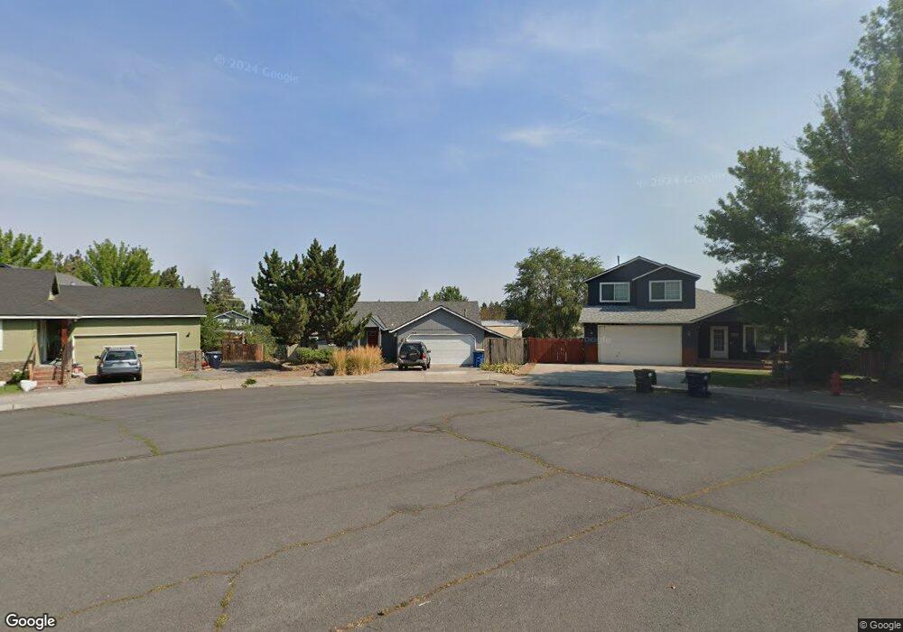 1448 NE Mable Ct, Bend, OR 97701 - photo 1