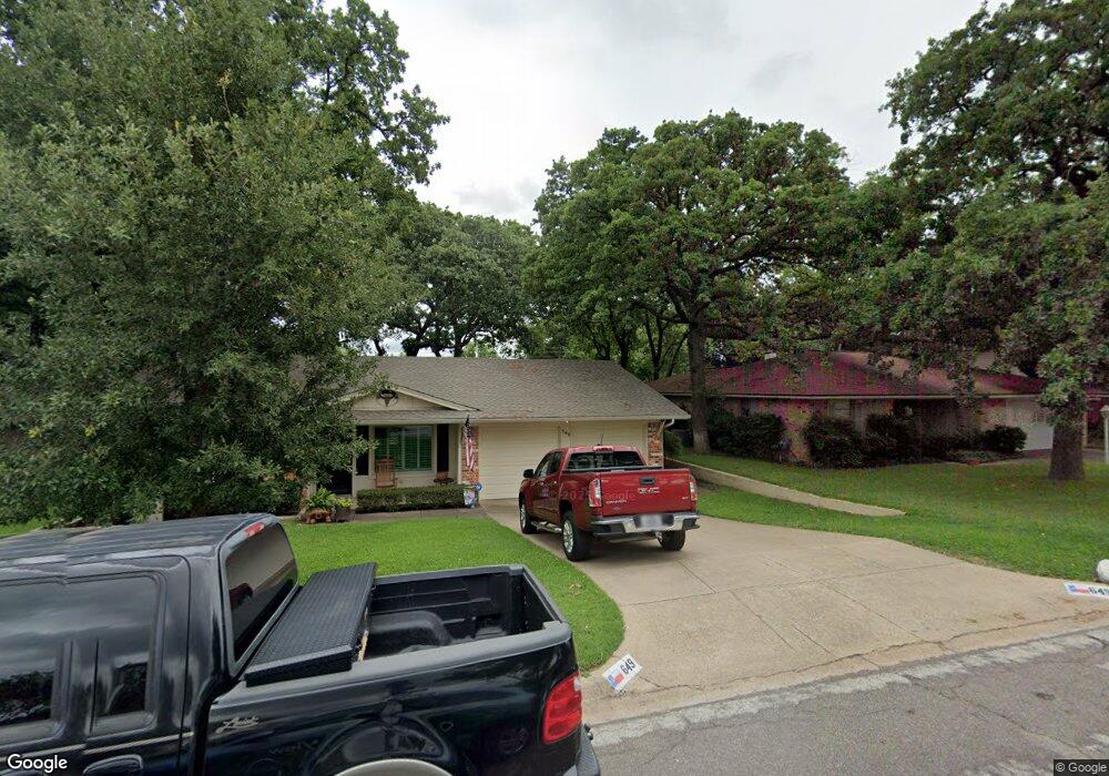 649 Oak Dr, Hurst, TX 76053 - photo 1