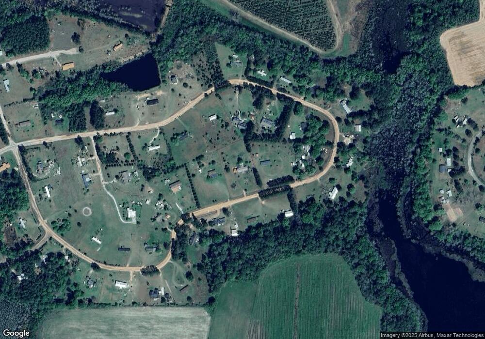 950 Haley Cir, Douglas, GA 31533 - photo 1