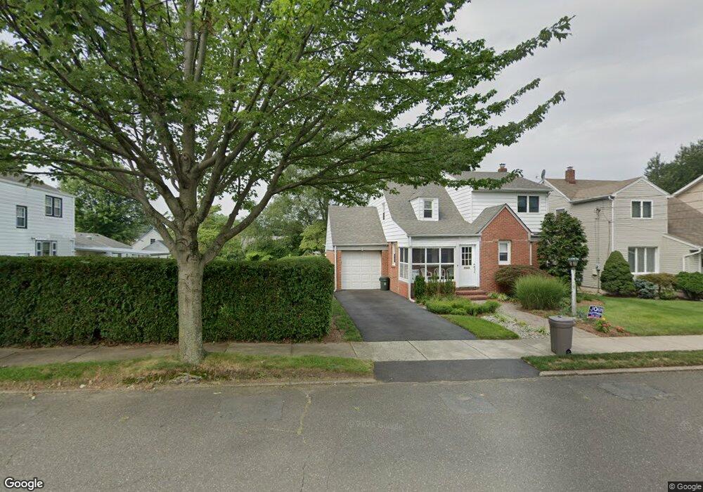 3-02 Kenneth Ave unit 1X, Fair Lawn, NJ 07410 - photo 1