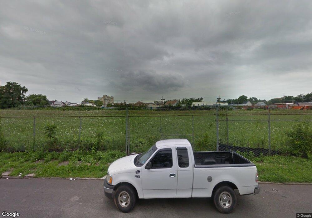 746 Seaport Dr unit B, Elizabeth, NJ 07201 - photo 1