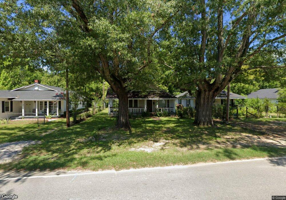 513 Campbell St, Camden, SC 29020 - photo 1