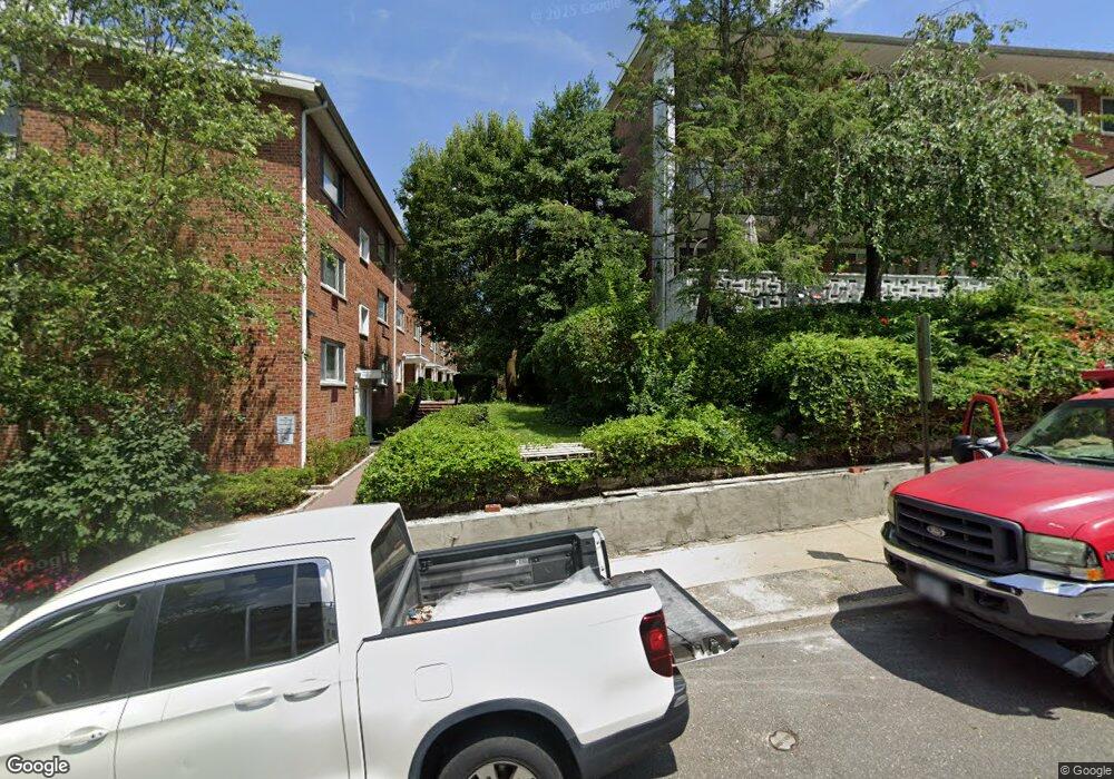 73 Carlton Ave unit D56, Port Washington, NY 11050 - photo 1