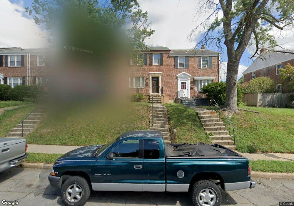 259 E Medwick Garth, Baltimore, MD 21229 - photo 1