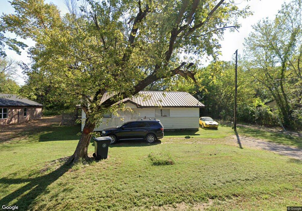 711 Enid St, Muldrow, OK 74948 - photo 1