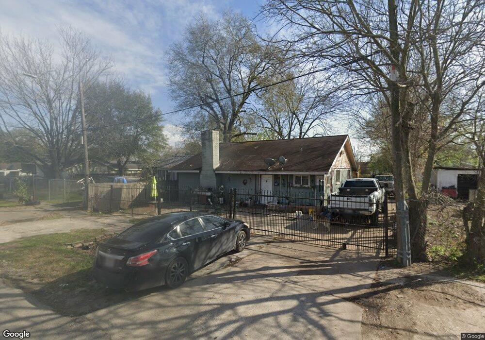 610 Westford St, Houston, TX 77022 - photo 1