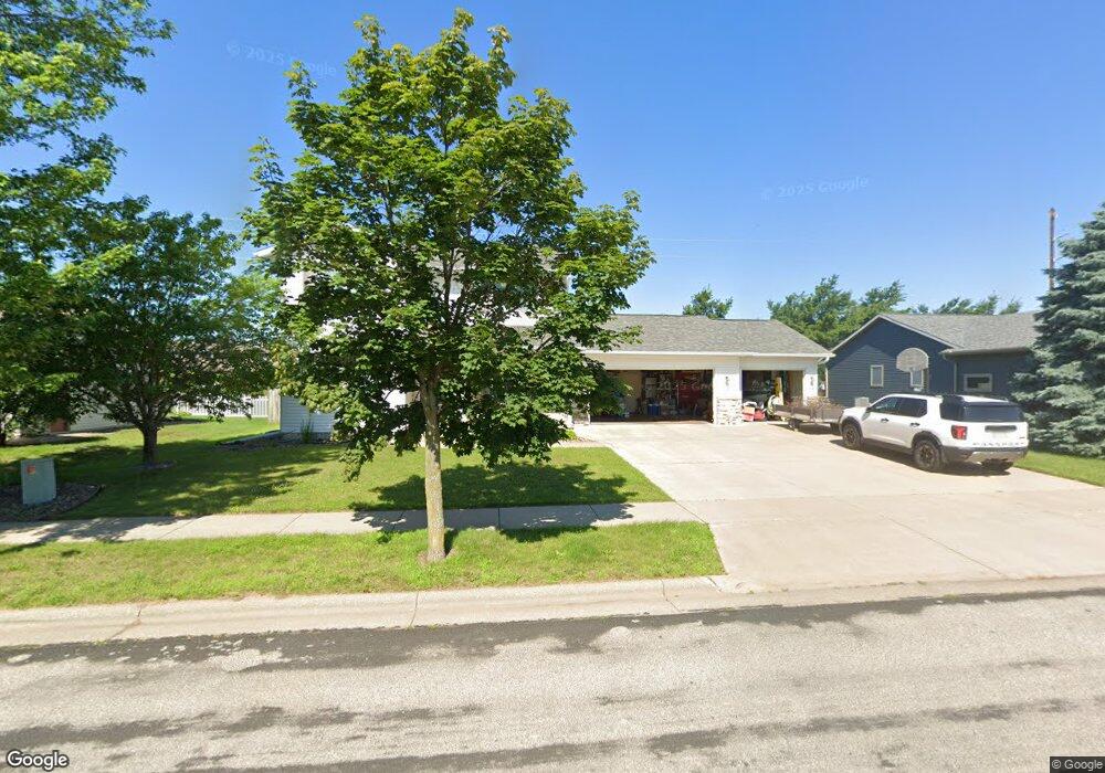 800 Remington Dr, Holmen, WI 54636 - photo 1