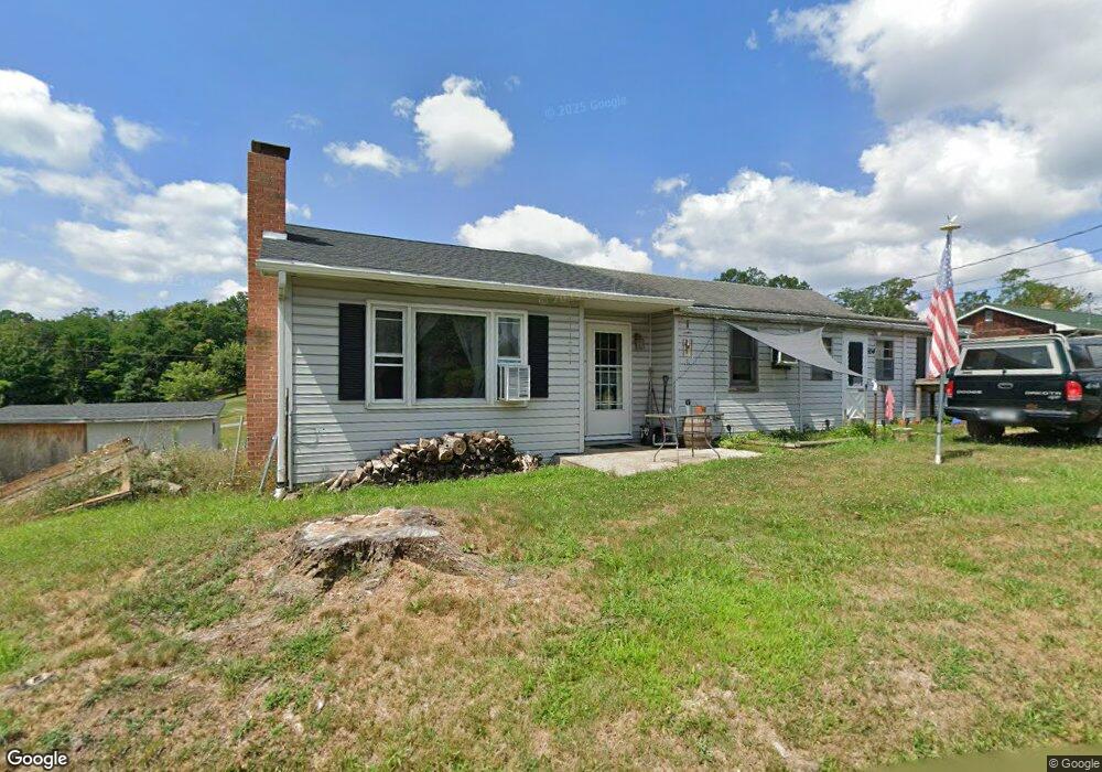 934 New Hope Rd, Berkeley Springs, WV 25411 - photo 1