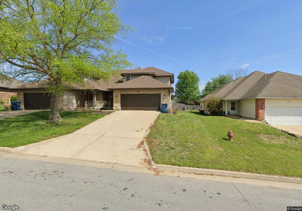 609 W Bryant St, Nixa, MO 65714 - photo 1