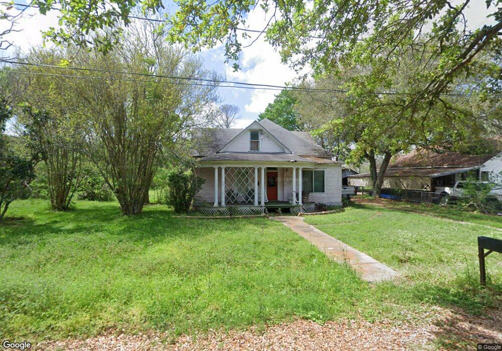 2512 Elm Ave, Bay City, TX 77414 - photo 1