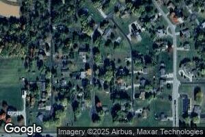 19 Carlton Dr, MacKinaw, IL 61755
