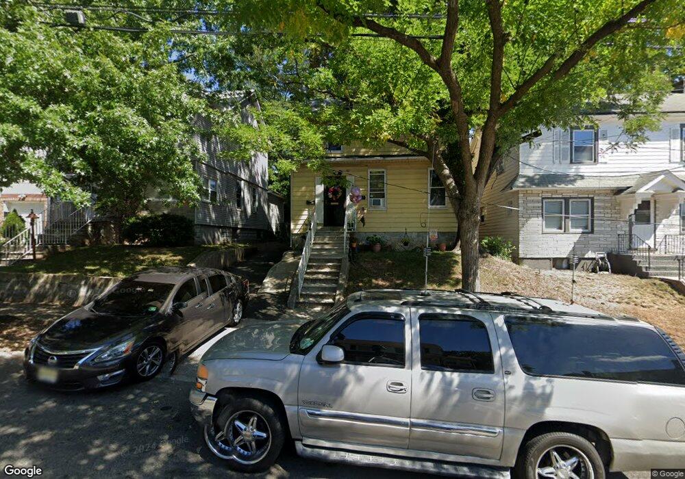 183 Hansbury Ave unit 1, Newark, NJ 07112 - photo 1