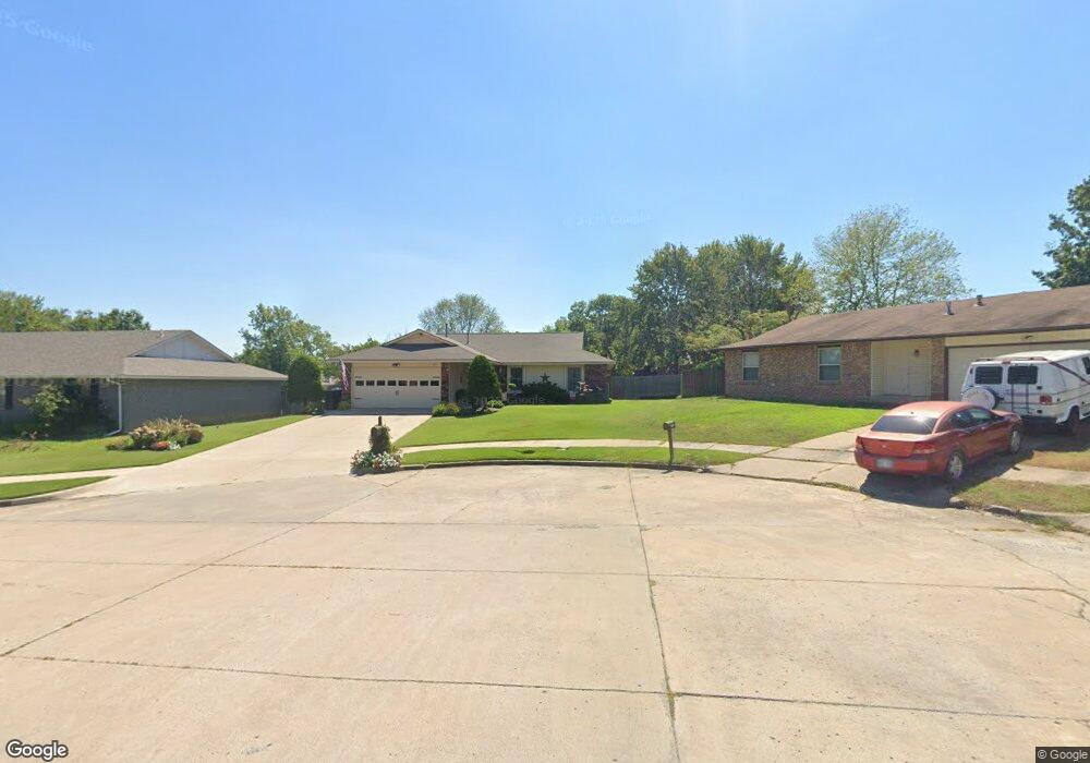 2911 S Ash Place, Broken Arrow, OK 74012 - photo 1