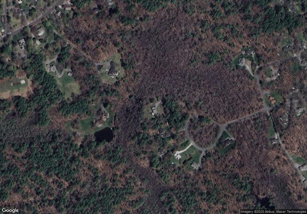 35 Greentree Ln, Byfield, MA 01922 - photo 1