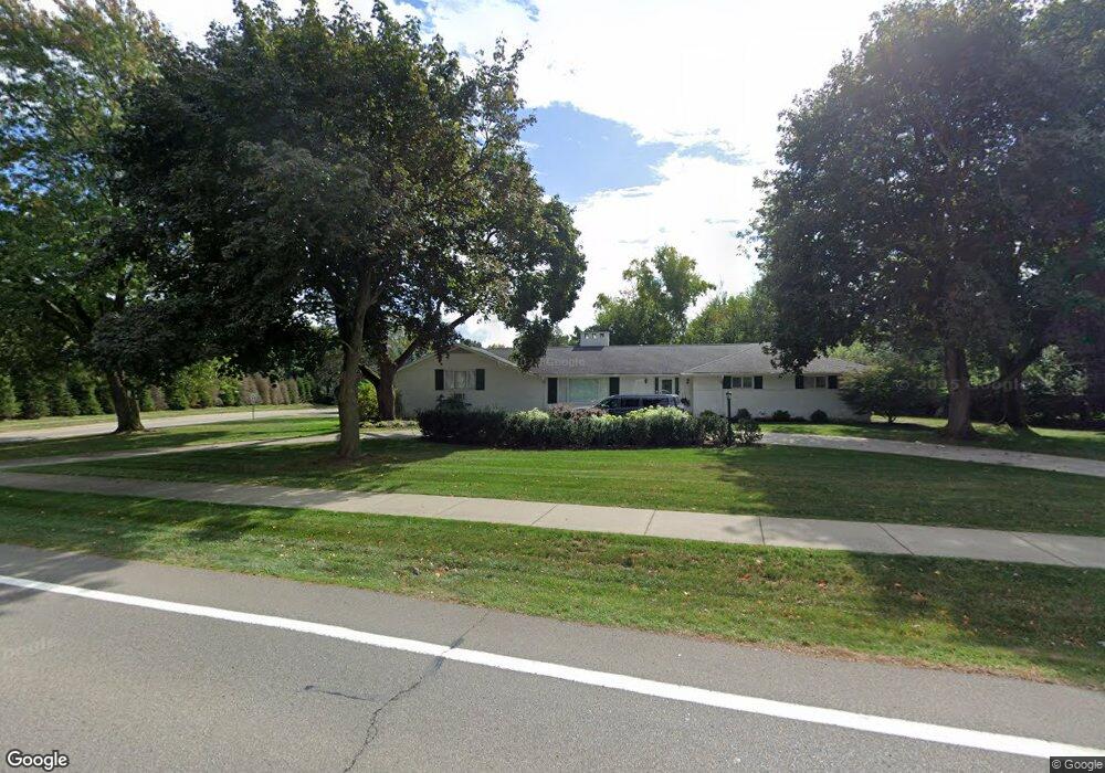 3905 Quarton Rd, Bloomfield Hills, MI 48302 - photo 1