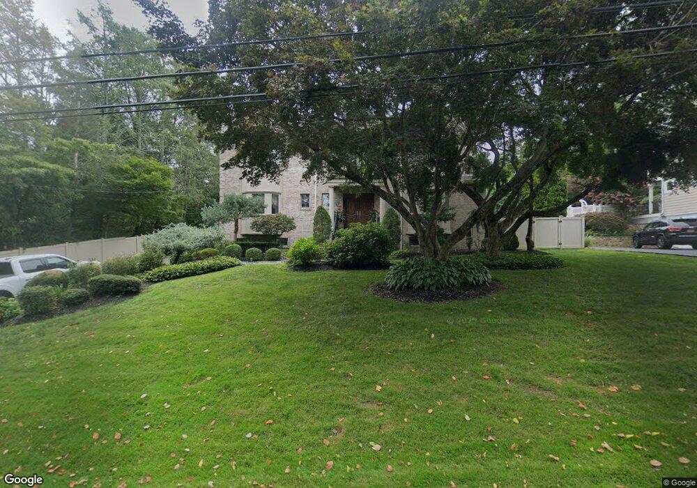 52 Old Tappan Rd, Glen Cove, NY 11542 - photo 1