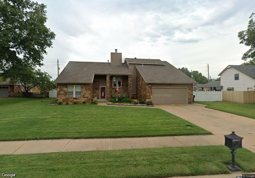7303 S Oak Place, Broken Arrow, OK 74011 - photo 1