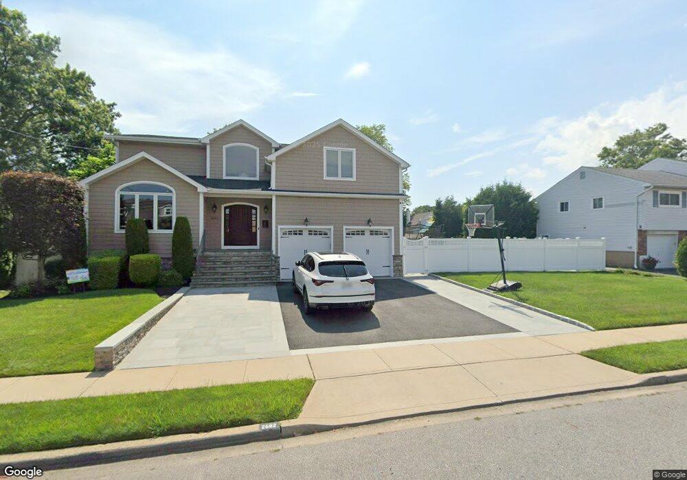 2682 Bayview Ave unit 2682, Merrick, NY 11566 - photo 1