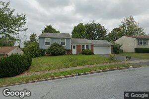 2802 Sweetbriar Dr, Harrisburg, PA 17111