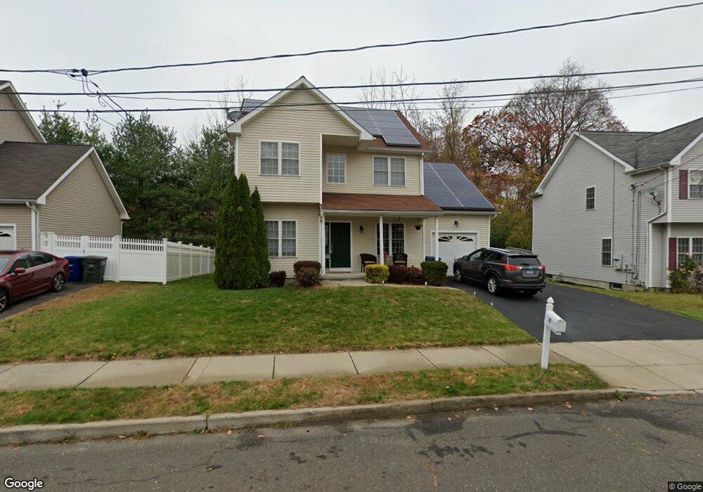 27 Erika Cir, Bridgeport, CT 06606 - photo 1