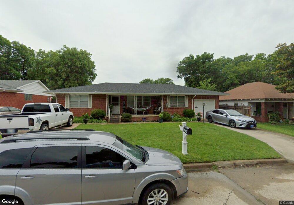 1427 B St NW, Ardmore, OK 73401 - photo 1