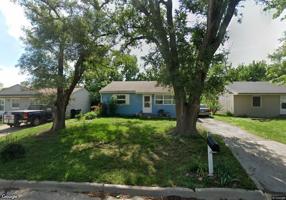 3137 SE Emerson St, Topeka, KS 66605 - photo 1
