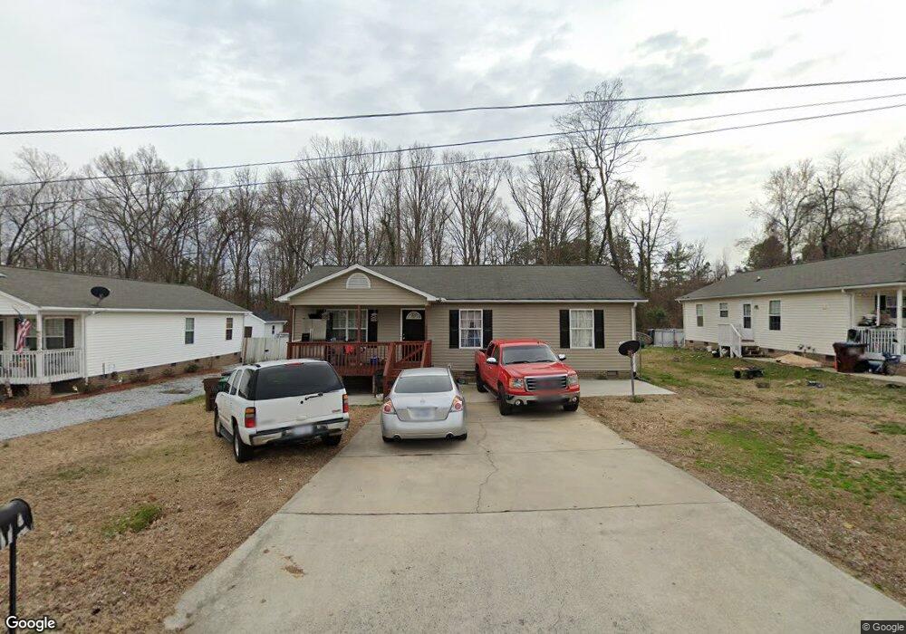 3118 Wilma Ave, High Point, NC 27260 - photo 1