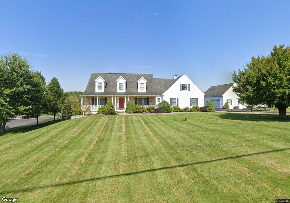 631 Fehr Rd, Nazareth, PA 18064 - photo 1