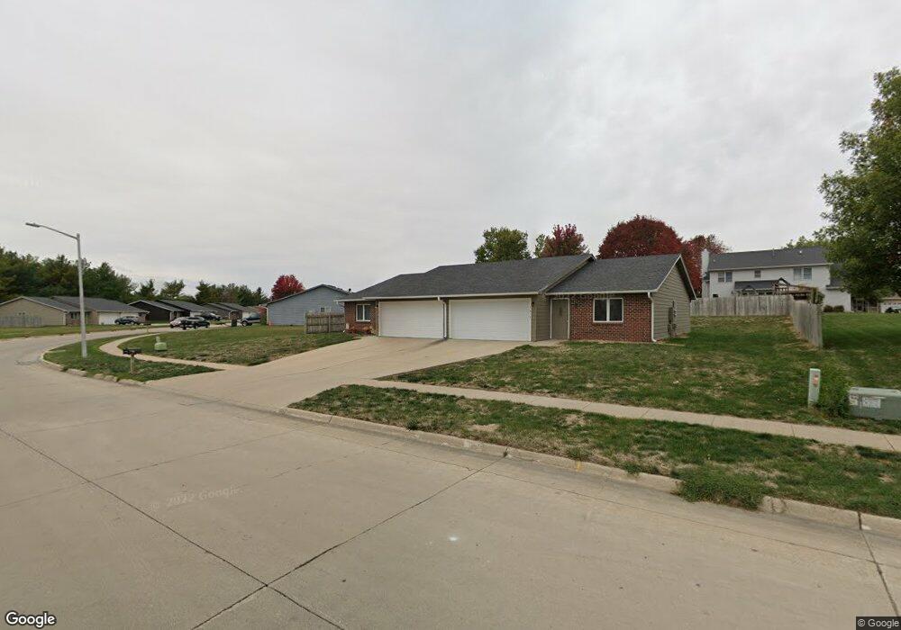1613 W 7th St S, Newton, IA 50208 - photo 1