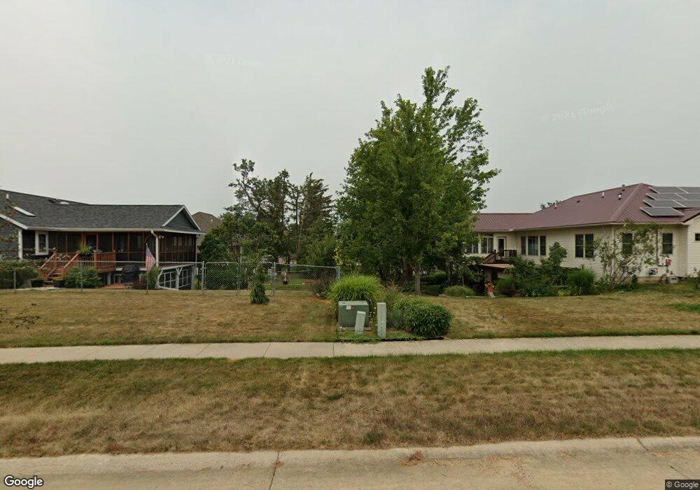 1760 Hughes Cir SW, Cedar Rapids, IA 52404 - photo 1