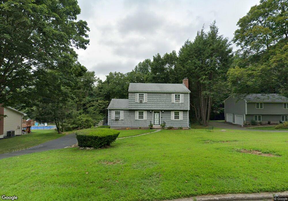 241 Weeping Willow Ln, Fairfield, CT 06825 - photo 1