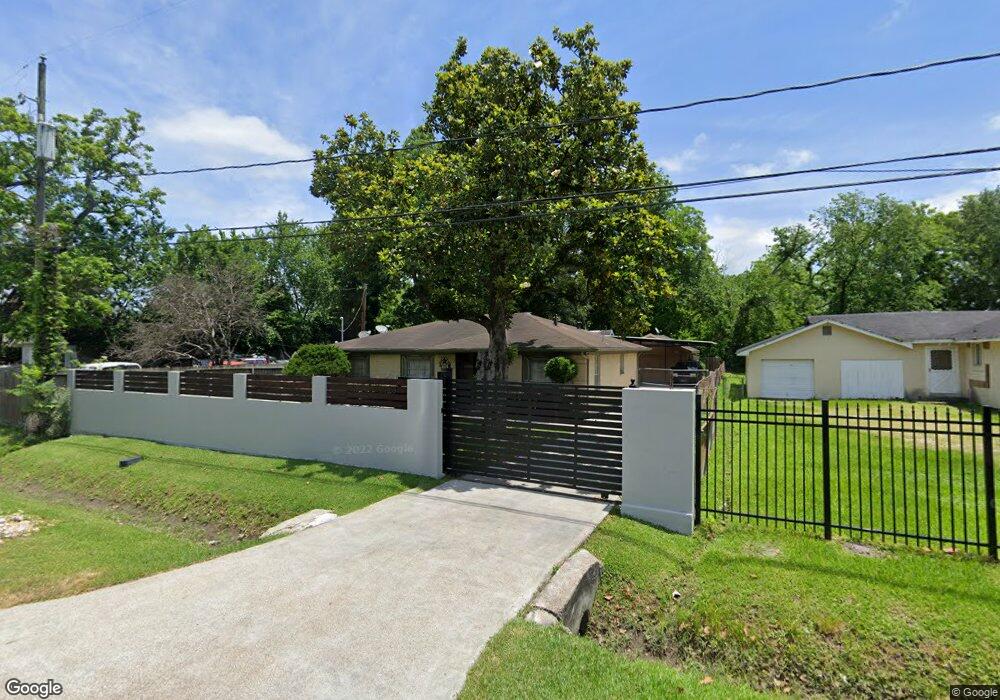 6202 Shotwell St, Houston, TX 77028 - photo 1