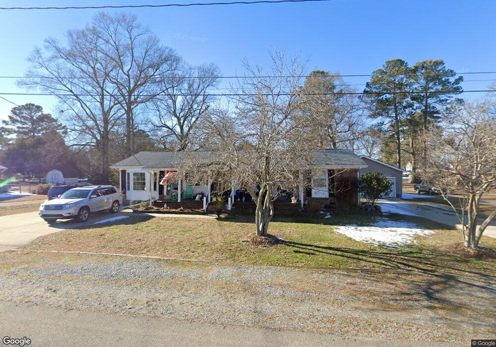911 Gray St, Roanoke Rapids, NC 27870 - photo 1
