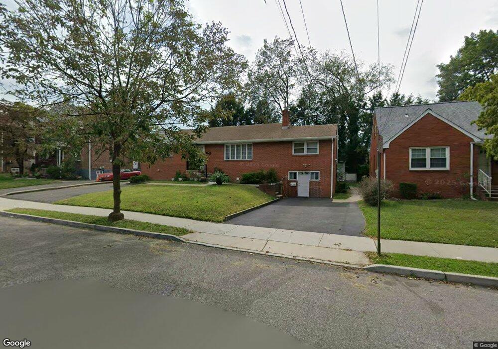 12 4th St, New Brunswick, NJ 08901 - photo 1